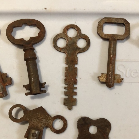 Vintage antique skeleton keys lot of 21 - Picture 3 of 8